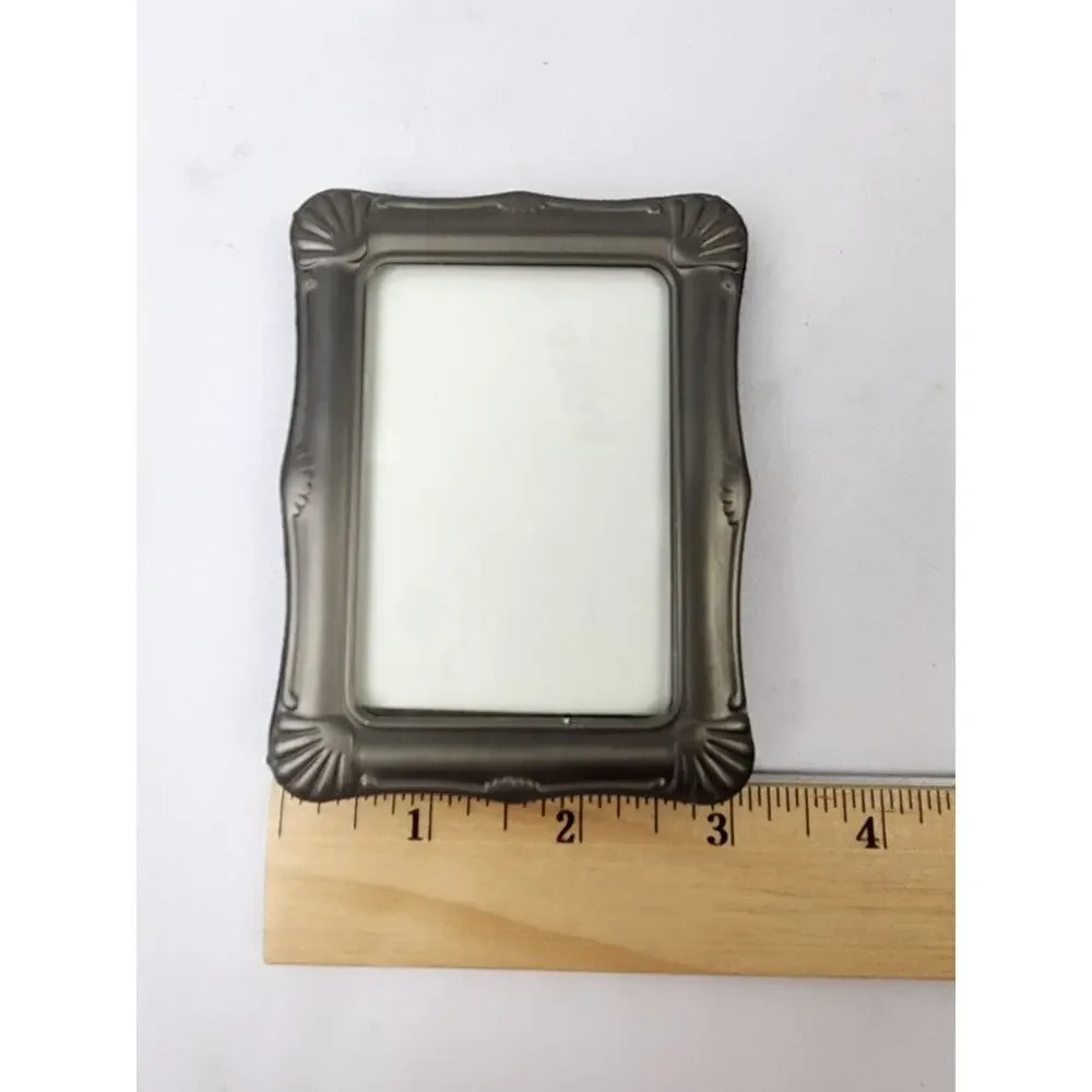Mini Metal Silver Picture Frames 3.5 x 3